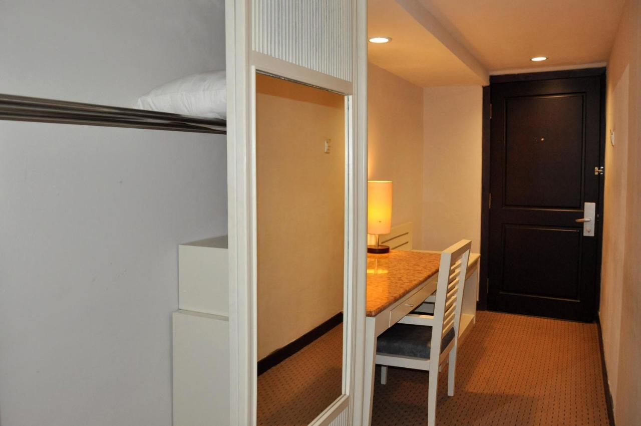 Beverly Hotel Batam Nagoya Esterno foto
